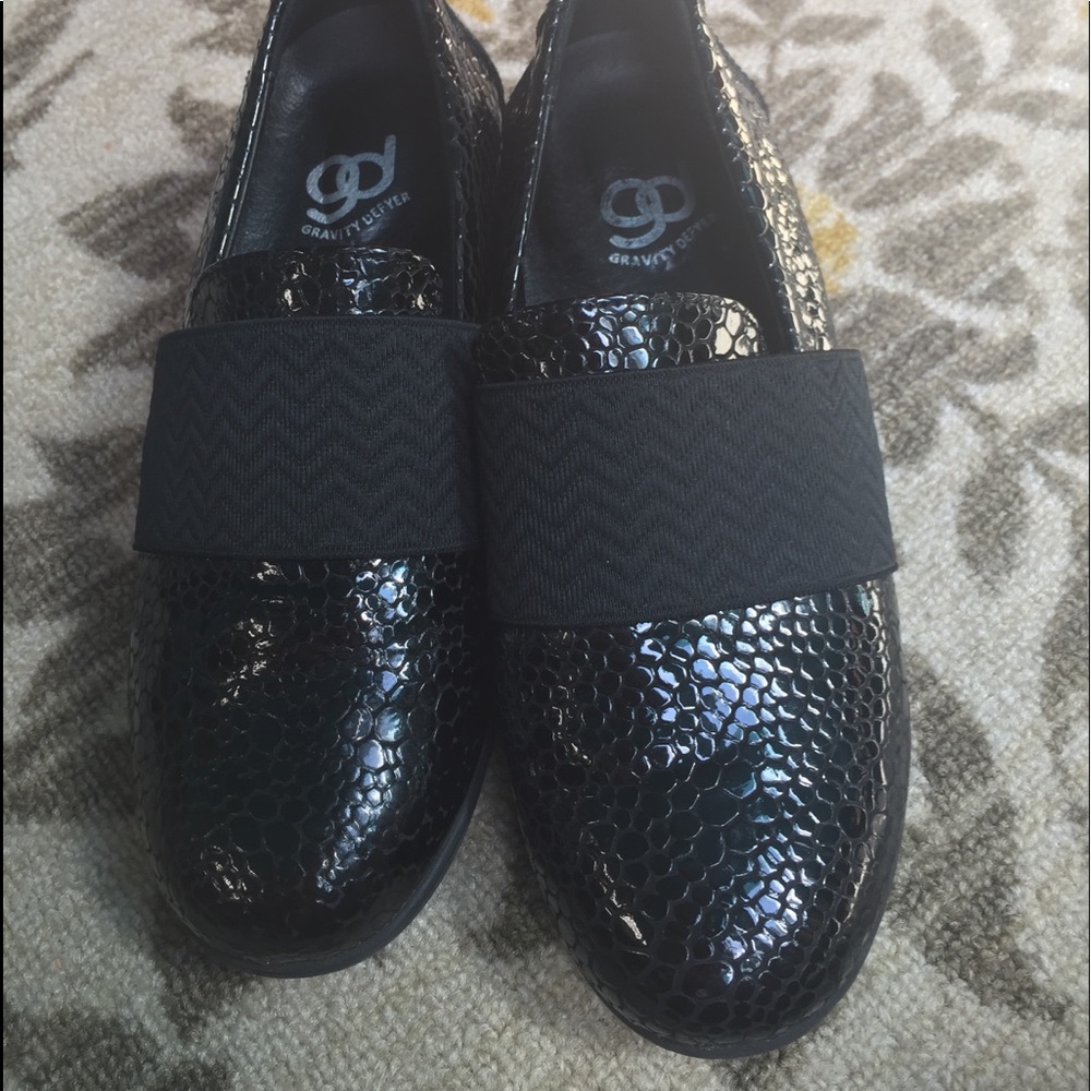 Gravity defier shoes